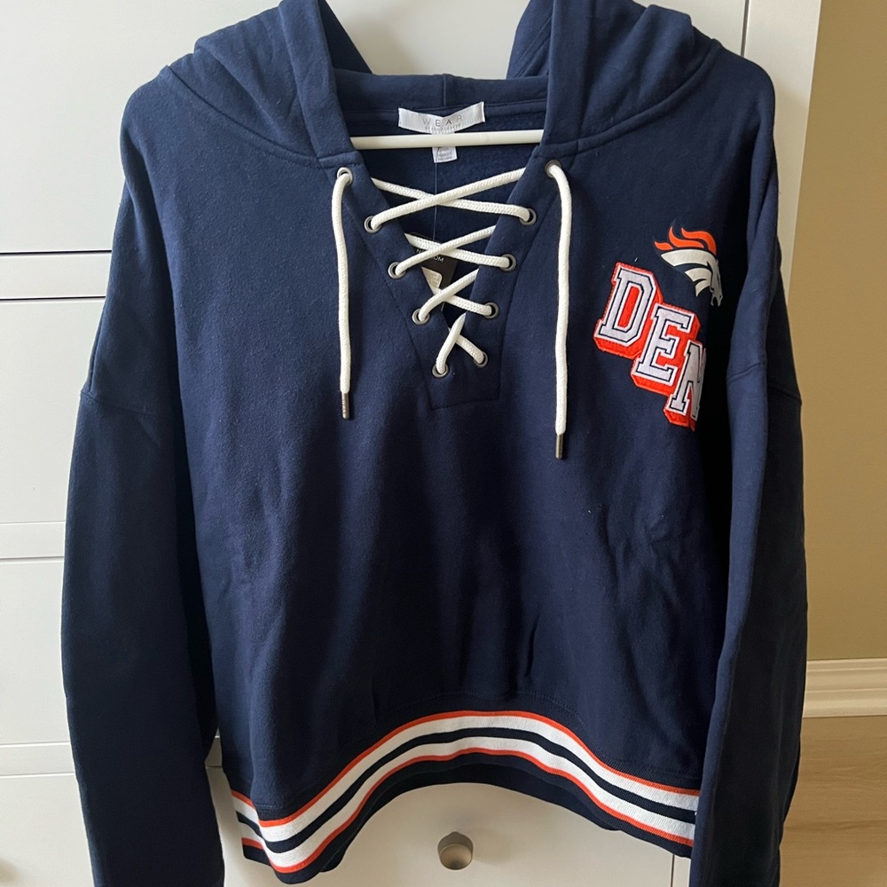 NFL Denver Broncos Lace-Up Women's Cropped Hoodie Sweater